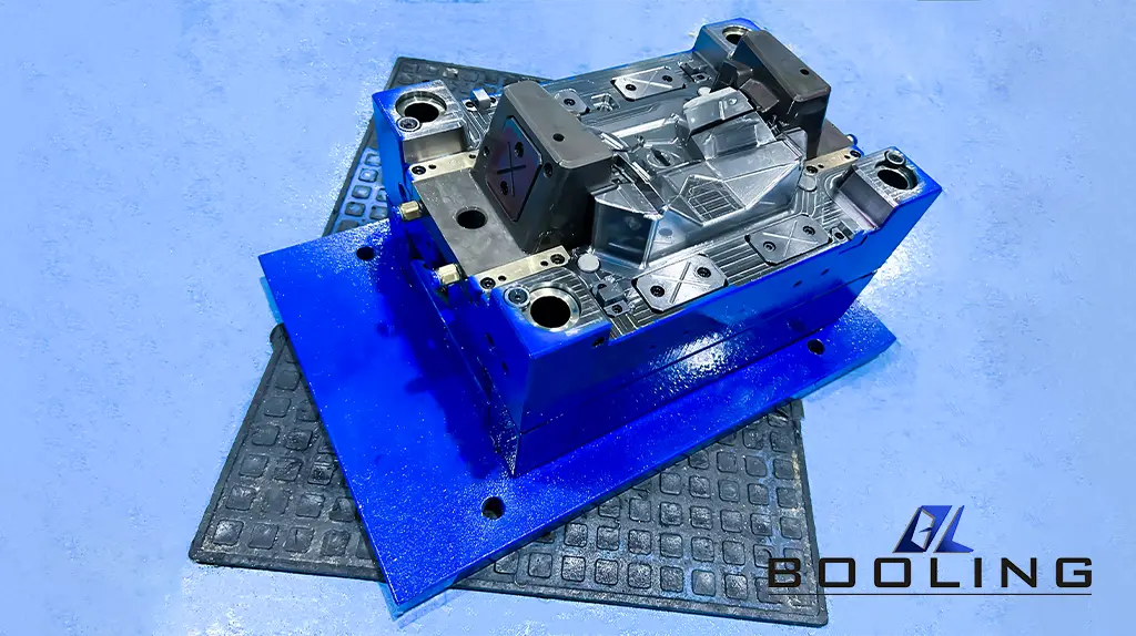 plastic injection molding mold