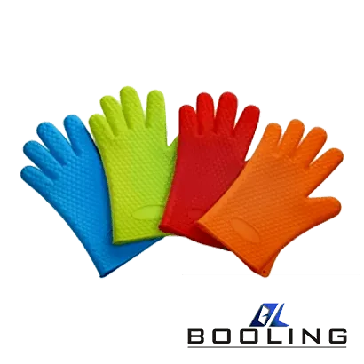 Rubber gloves injection molding